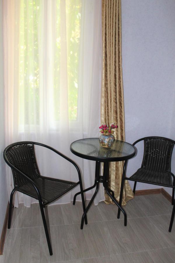 Guest House Racha Ambrolauri Exteriér fotografie